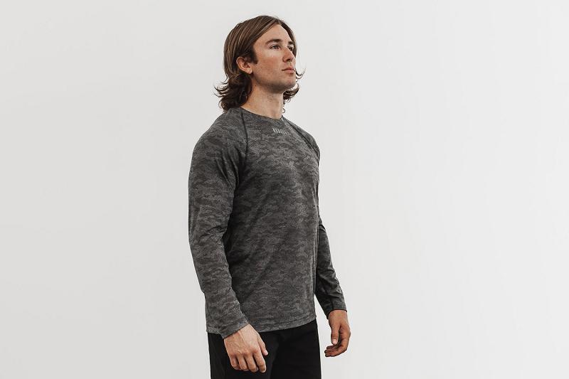 Men's Nobull Lightweight Textured Tee (CAMO) Long Sleeve Camo | SG V2530R